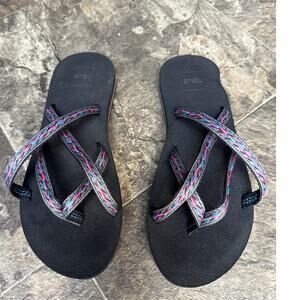Teva Olowahu Women's Strappy Flip Flop Sandals Comfort Summer Multicolor Size 8